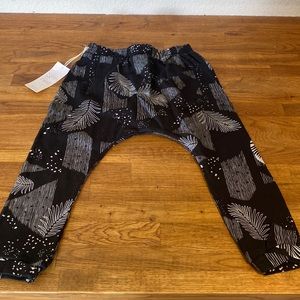 North of West size 3 printed pants